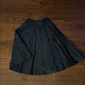 Polka dot feather weight skirt